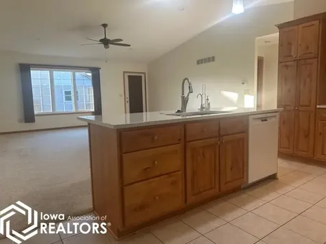 901 3rd Avenue S Clear Lake IA 50428