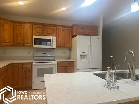 901 3rd Avenue S Clear Lake IA 50428