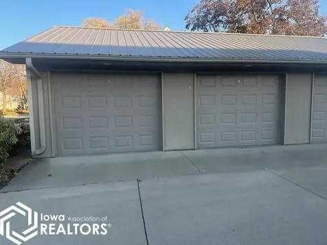 901 3rd Avenue S Clear Lake IA 50428