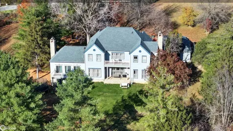 2008 Libertyville Road Fairfield IA 52556