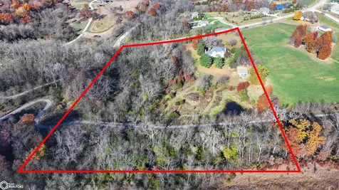 2008 Libertyville Road Fairfield IA 52556