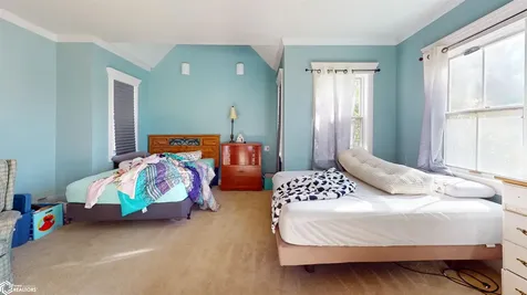 2008 Libertyville Road Fairfield IA 52556