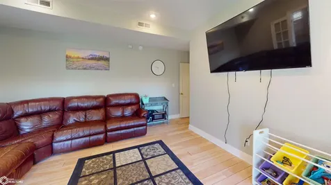 2008 Libertyville Road Fairfield IA 52556