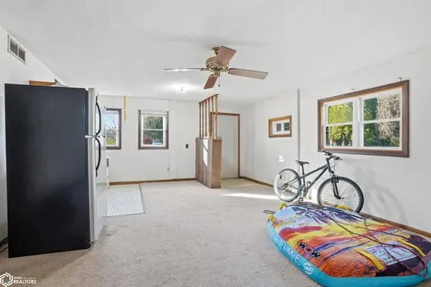 9435 118th Street Burlington IA 52601