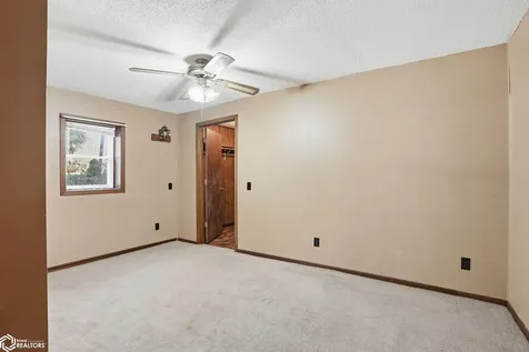 9435 118th Street Burlington IA 52601