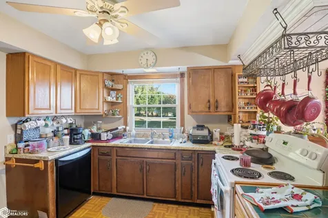 9435 118th Street Burlington IA 52601