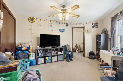 9435 118th Street Burlington IA 52601