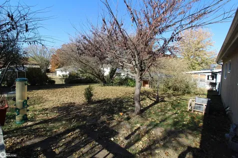 2020 Logan Drive Keokuk IA 52632