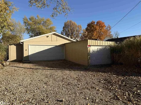 2628 Avenue H Fort Madison IA 52627