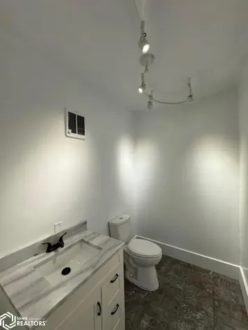 2628 Avenue H Fort Madison IA 52627