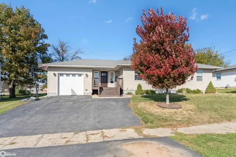 410 Carlton Street Garwin IA 50632