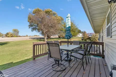 410 Carlton Street Garwin IA 50632