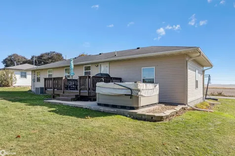 410 Carlton Street Garwin IA 50632