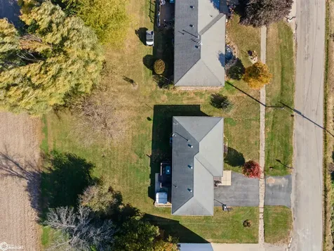 410 Carlton Street Garwin IA 50632