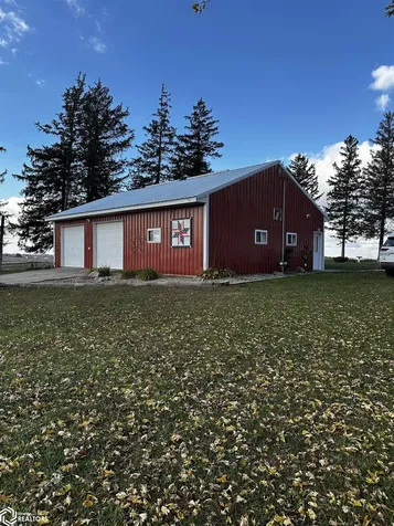 4182 160th Street Brooklyn IA 52211