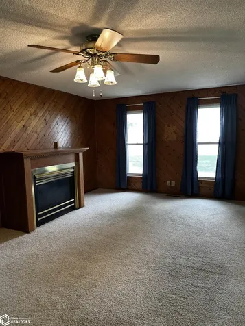 4182 160th Street Brooklyn IA 52211