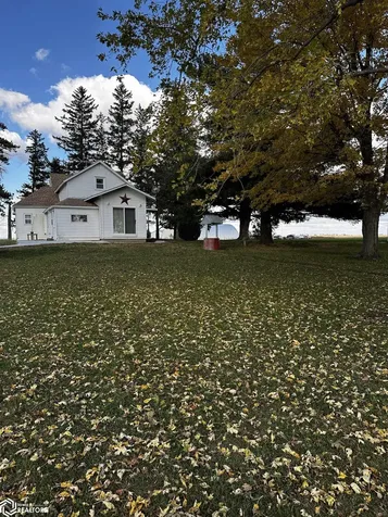 4182 160th Street Brooklyn IA 52211