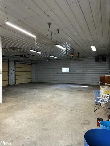 4182 160th Street Brooklyn IA 52211