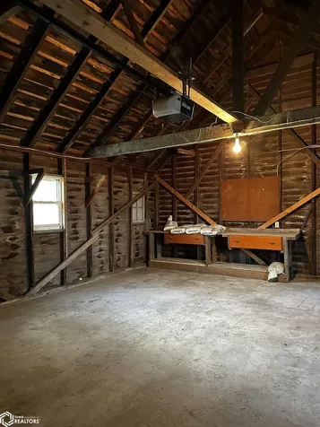 4182 160th Street Brooklyn IA 52211