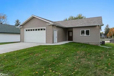 206 1st Avenue N State Center IA 50247
