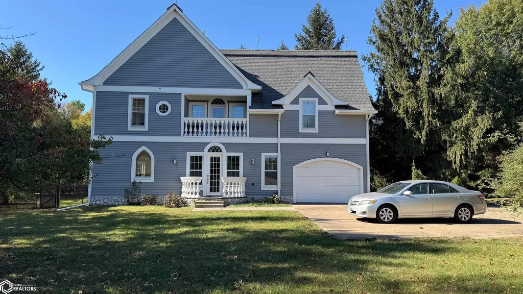 2105 Silverlakes Circle Fairfield IA 52556