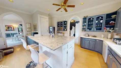 2105 Silverlakes Circle Fairfield IA 52556