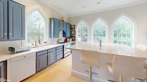 2105 Silverlakes Circle Fairfield IA 52556