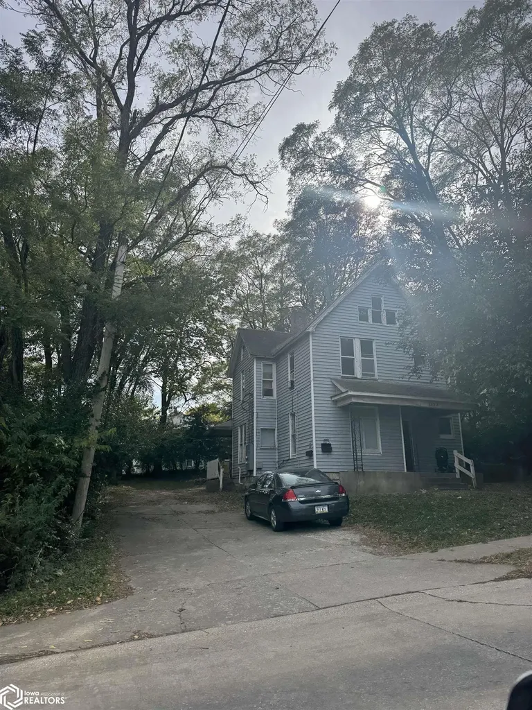 1127 Washington Street Burlington IA 52601