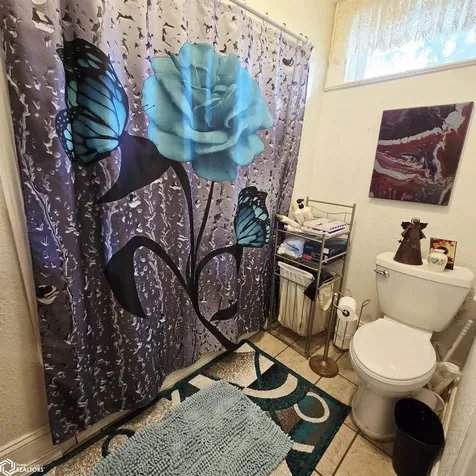 907 G Avenue W Oskaloosa IA 52577