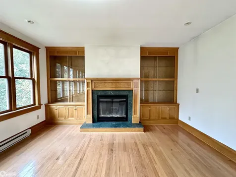 1517 Elm Street Grinnell IA 50112