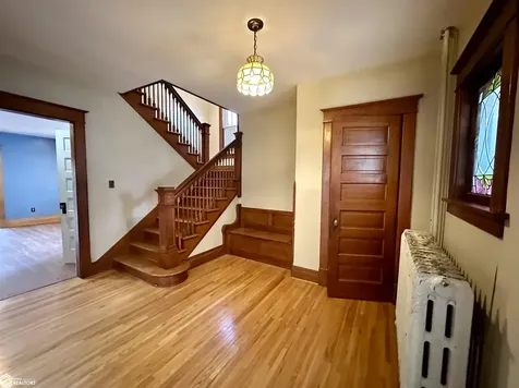 1517 Elm Street Grinnell IA 50112