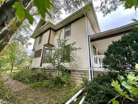 1517 Elm Street Grinnell IA 50112