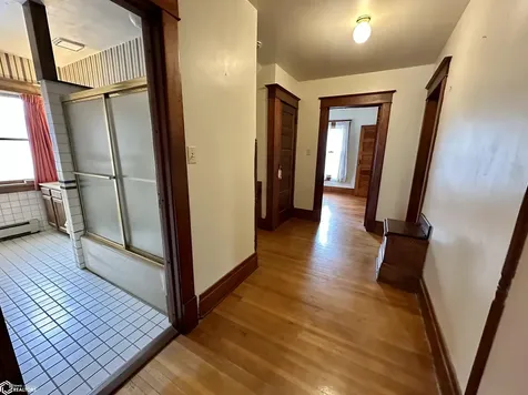 1517 Elm Street Grinnell IA 50112