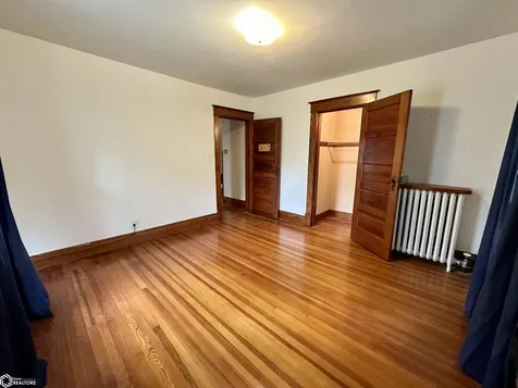 1517 Elm Street Grinnell IA 50112