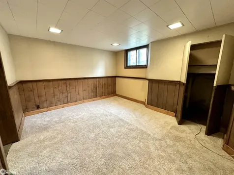1517 Elm Street Grinnell IA 50112