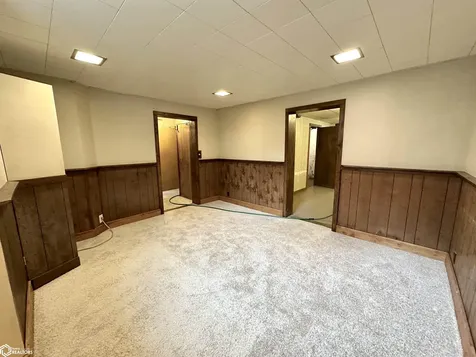 1517 Elm Street Grinnell IA 50112