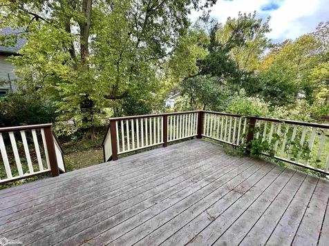 1517 Elm Street Grinnell IA 50112