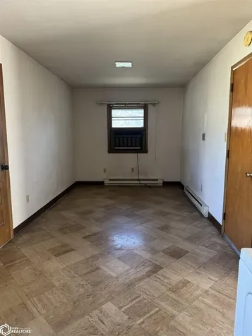 534 Jefferson Street Wapello IA 52653