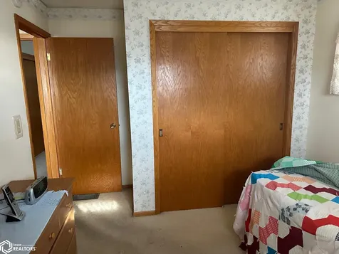 614 N First Street Knoxville IA 50138