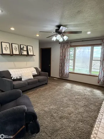 379 460th Avenue Grinnell IA 50112