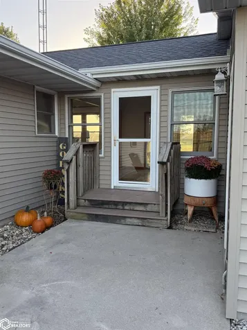 379 460th Avenue Grinnell IA 50112