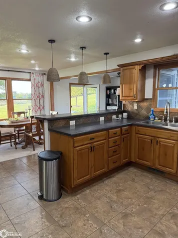 379 460th Avenue Grinnell IA 50112