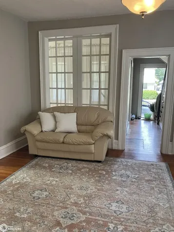 306 W Monroe Avenue Fairfield IA 52556