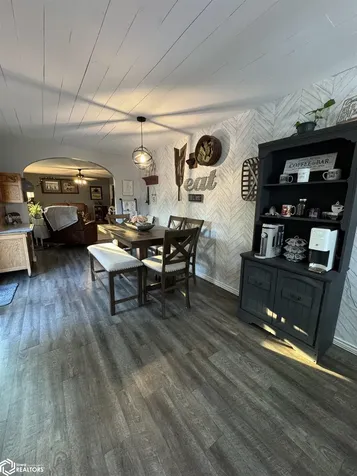 1007 W Spring Street Sigourney IA 52591