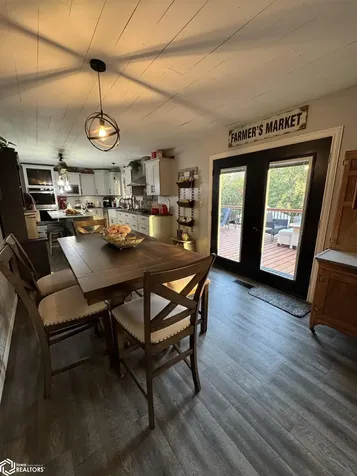 1007 W Spring Street Sigourney IA 52591