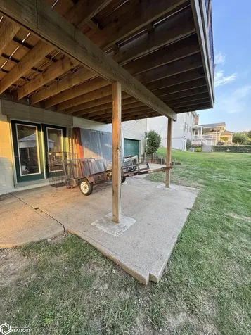 1007 W Spring Street Sigourney IA 52591