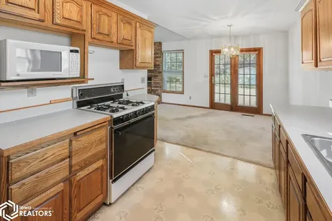 10 Bell Drive Ottumwa IA 52501