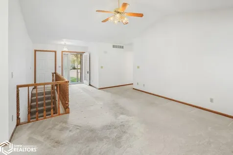 10 Bell Drive Ottumwa IA 52501