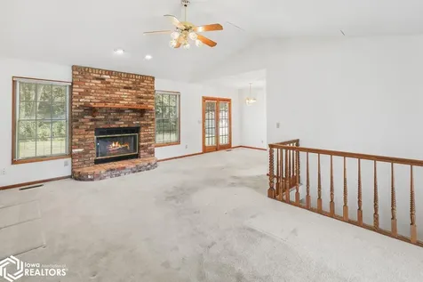 10 Bell Drive Ottumwa IA 52501