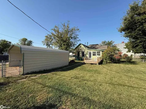301 N 6th Street Fairfield IA 52556